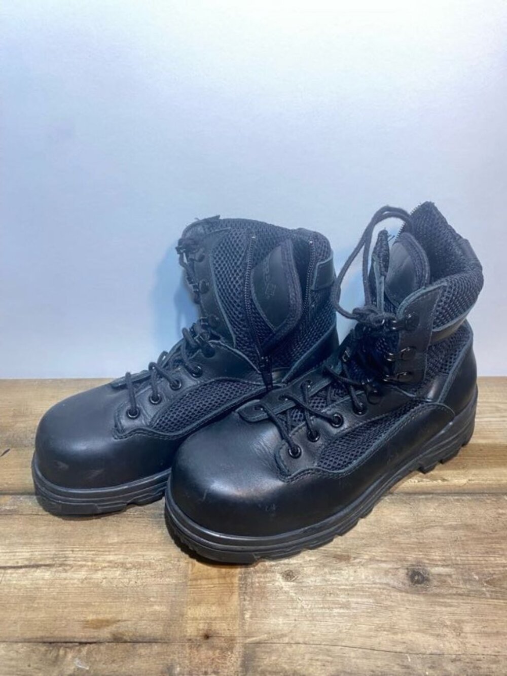 Terra Canadian Navy Hot Weather Safety Boots Size 235/98 US 6 or Women's 7.5 CSA